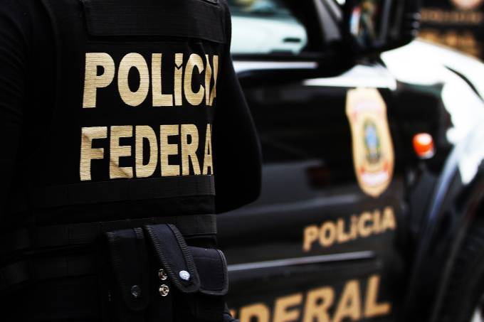 Polícia Federal prende quatro pessoas em Belo Horizonte suspeitas de lavagem de dinheiro